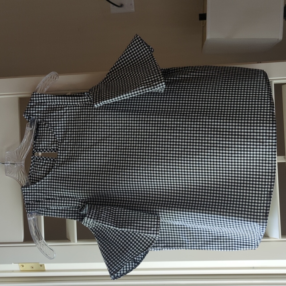 Express size x small gingham off the shoulder black and white top.